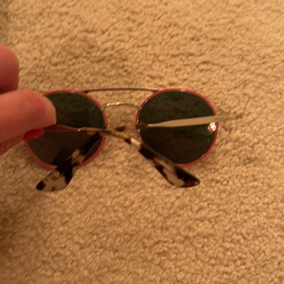 Prada sunglasses - Picture 9 of 11